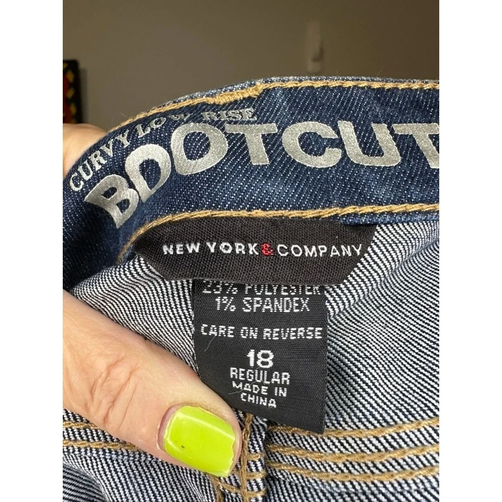 New York & Company Curvy Low Rise‎ Bootcut Jeans Dark Wash Denim Women's Sz 18